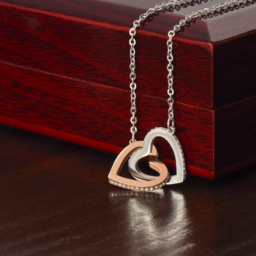 To My Little Wonder - From Aunt to Niece Interlocking Hearts Necklace - SOUVMOUR